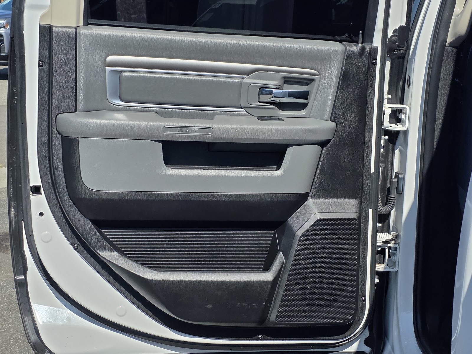 2018 Ram 2500 SLT photo 17