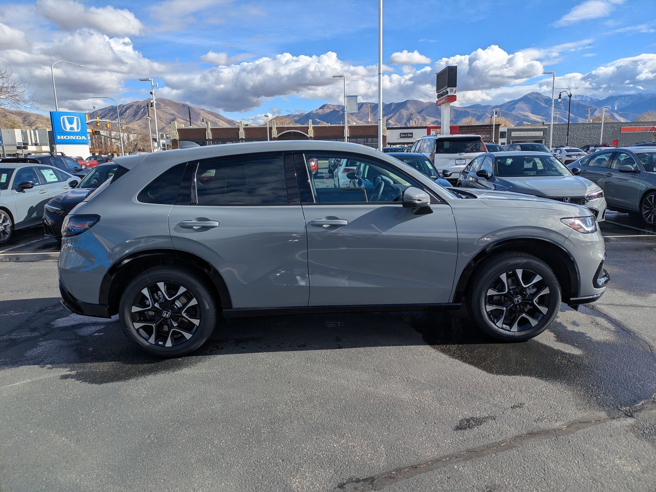 2026 Honda HR-V EX-L photo 2