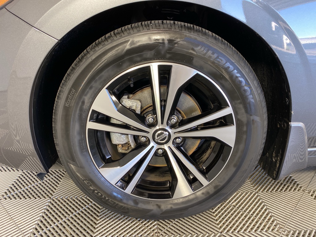 2023 Nissan Sentra SV photo 8