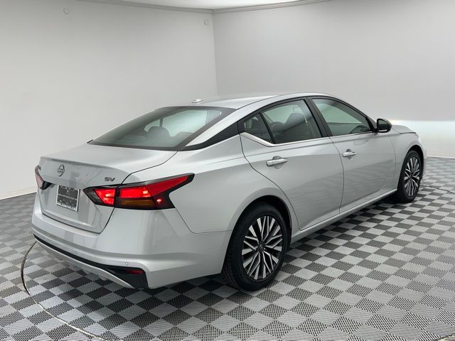 2024 Nissan Altima 2.5 SV photo 4