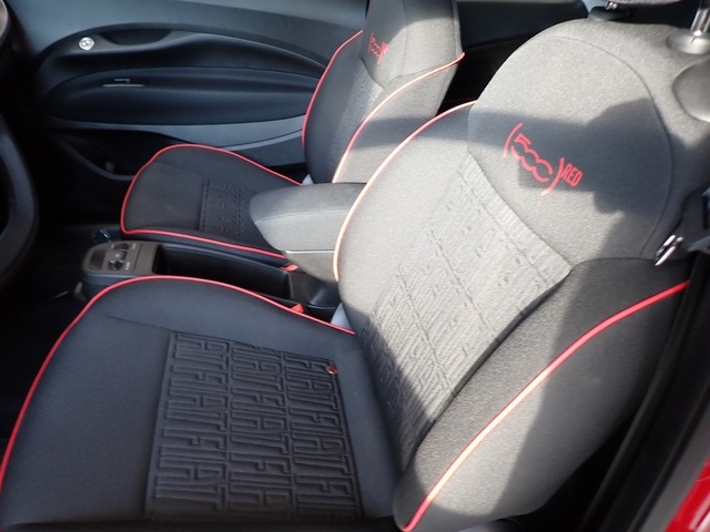 2024 Fiat 500e Red photo 13