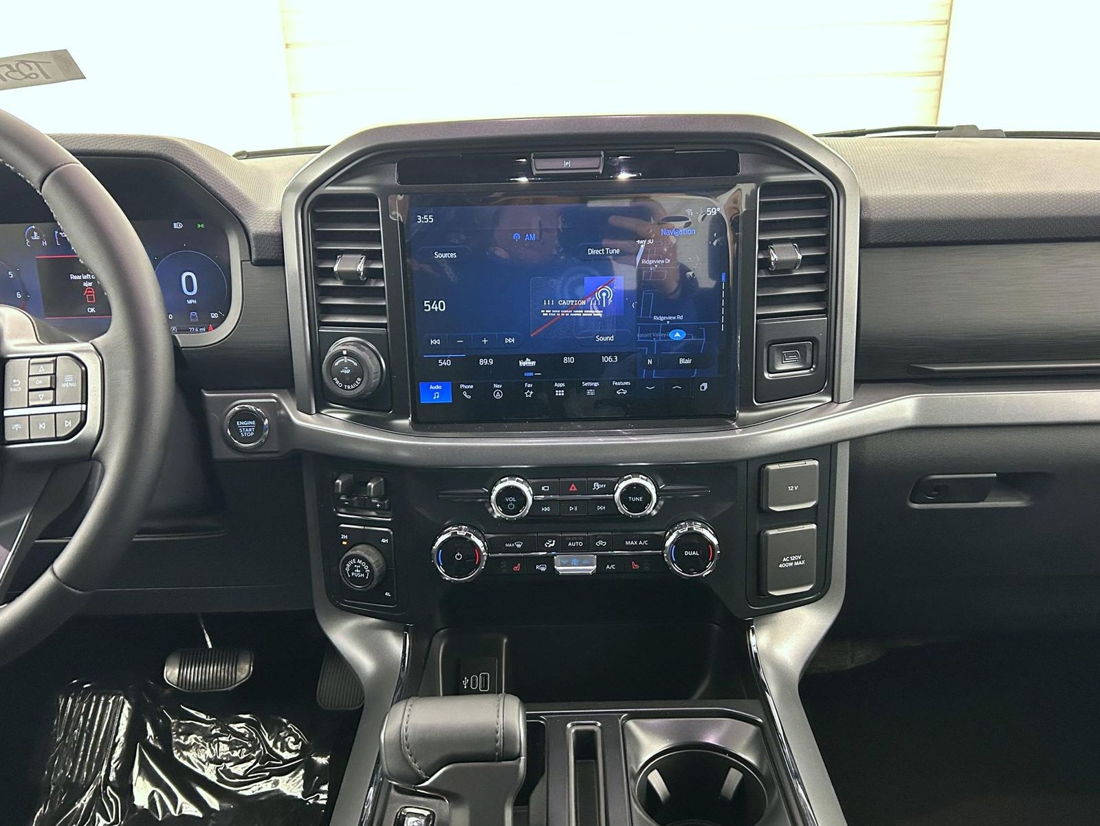 2025 Ford F-150 XLT photo 11