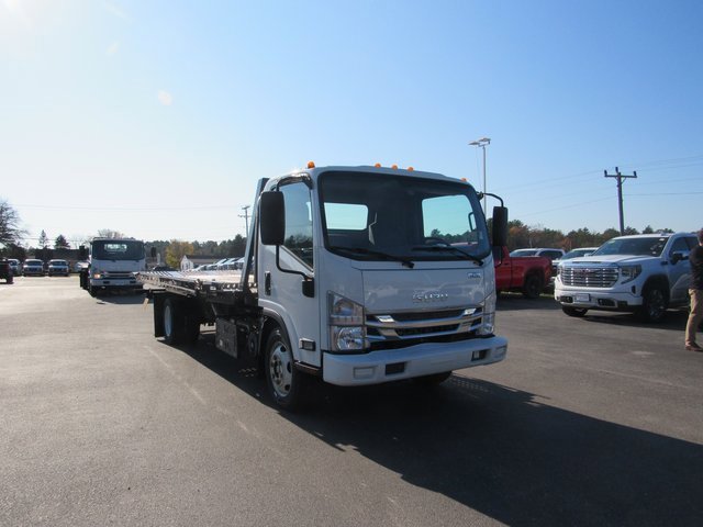 2020 Isuzu NRR photo 5
