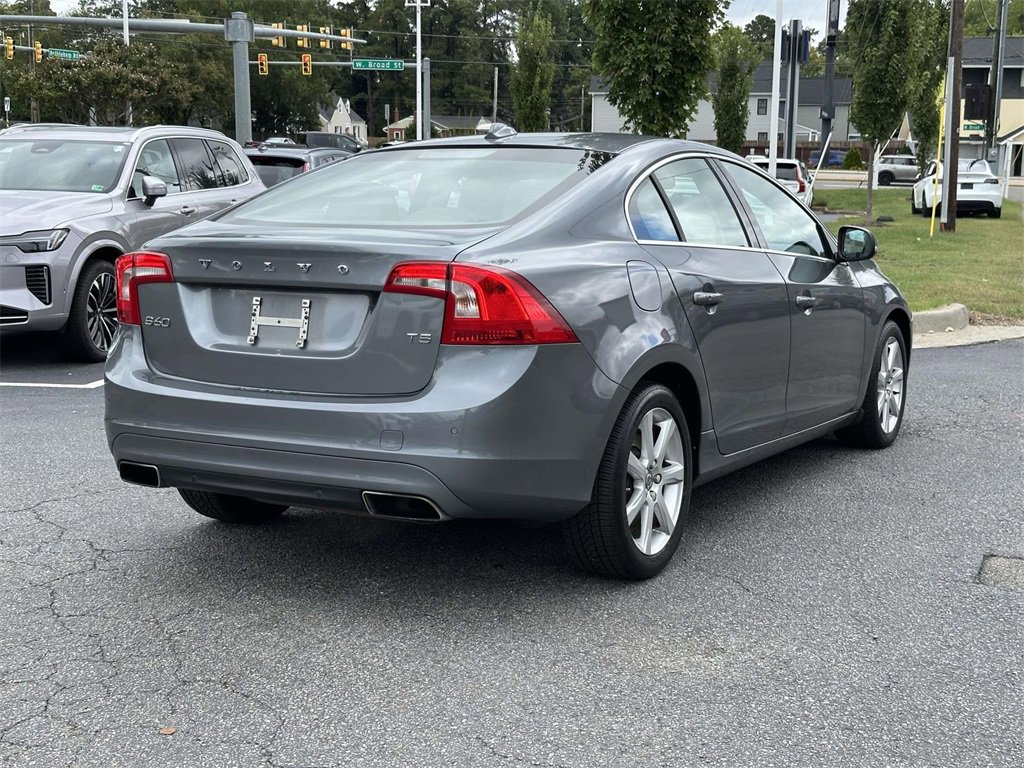 2016 Volvo S60 T5 Drive-E Premier photo 17
