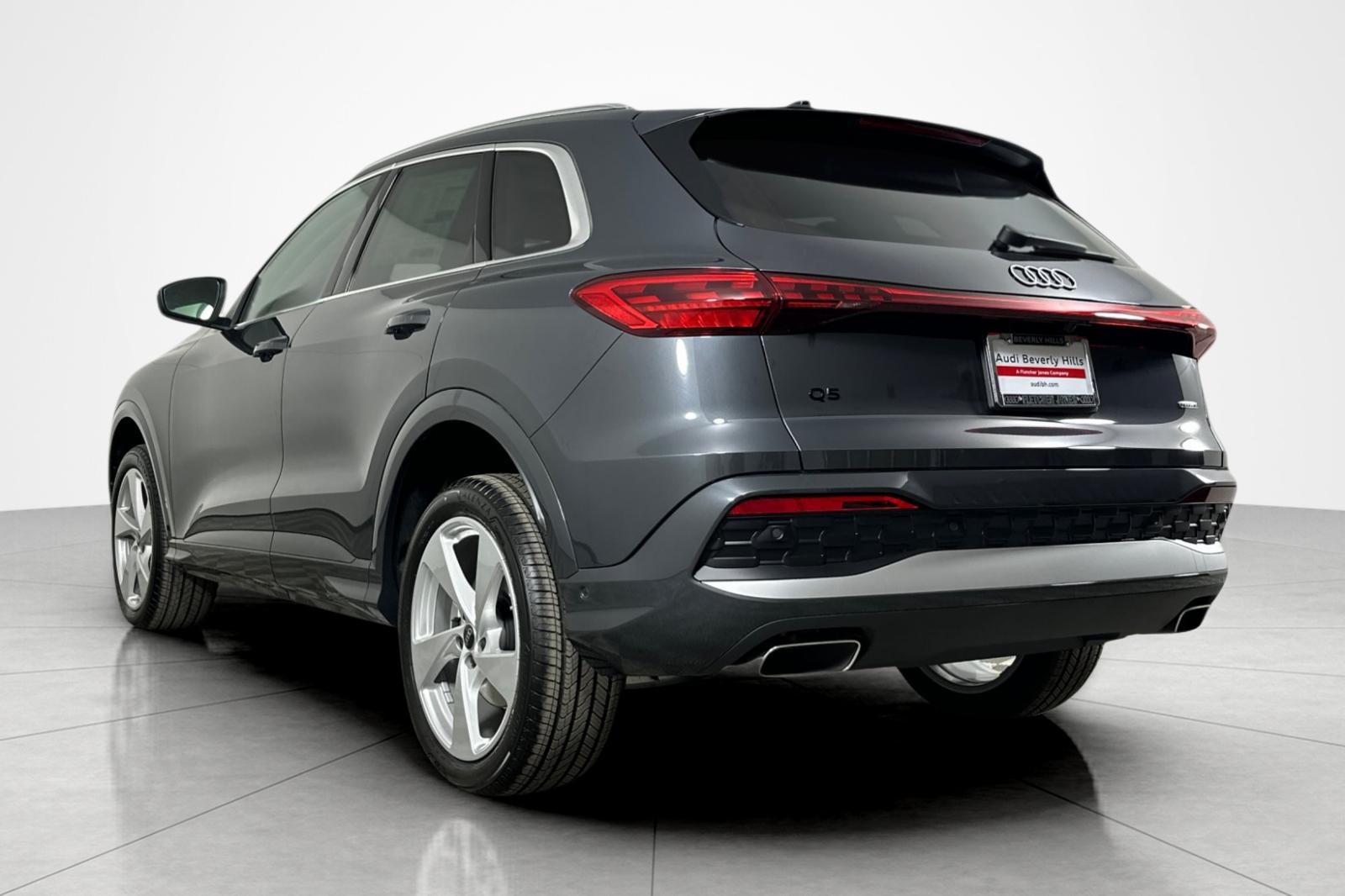 2025 Audi Q5 Premium Plus TFSI photo 4
