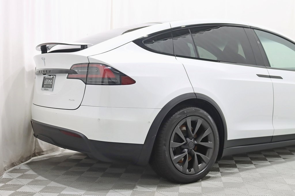 2022 Tesla Model X Plaid photo 9