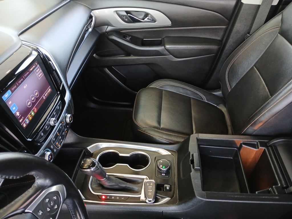 2020 Chevrolet Traverse 3LT photo 24
