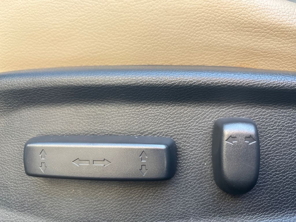 2021 Honda Civic EX-L photo 10