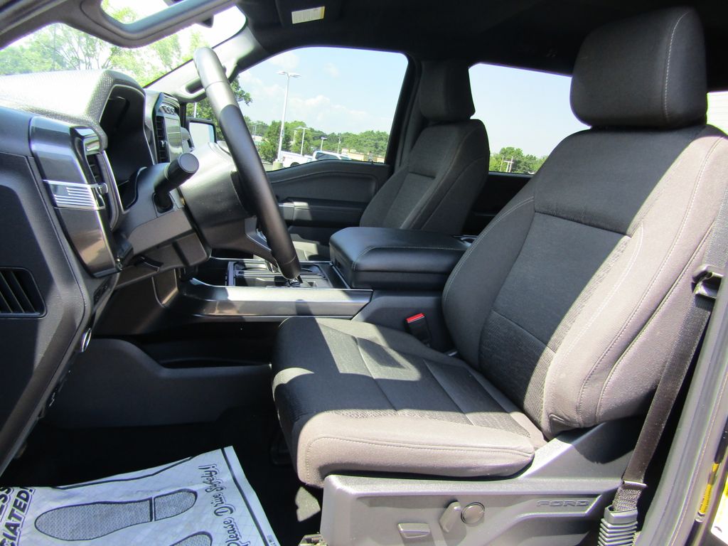 2023 Ford F-150 XLT photo 10