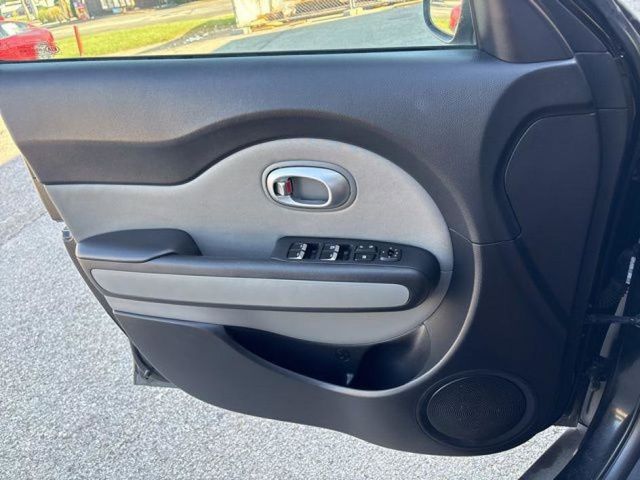 2019 Kia Soul Base photo 18