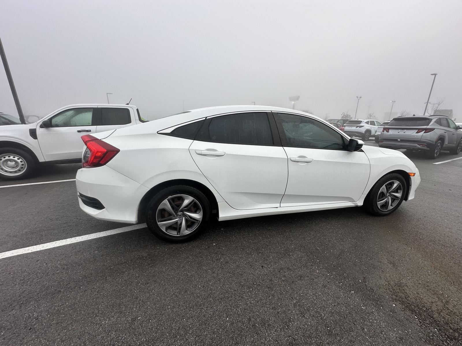 2019 Honda Civic LX photo 4
