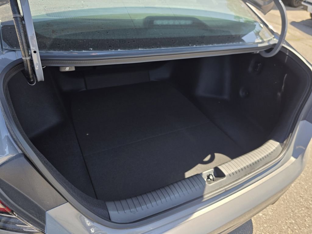 2025 Honda Accord Hybrid EX-L photo 13