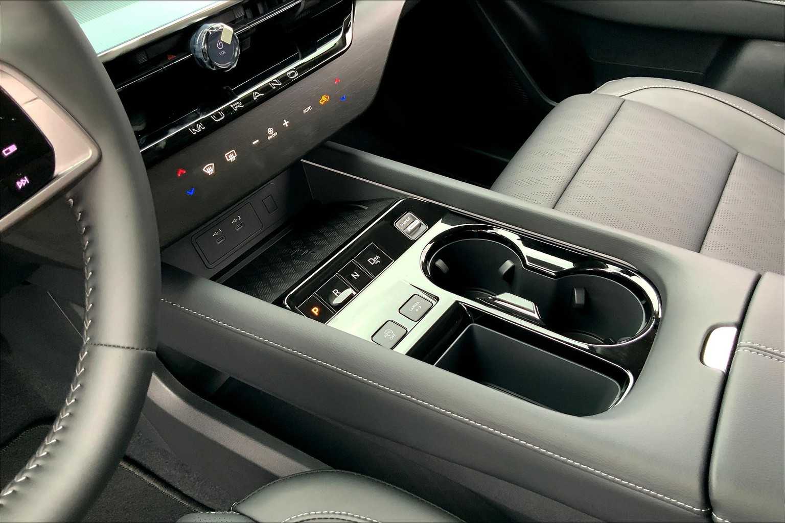 2025 Nissan Murano Platinum photo 7