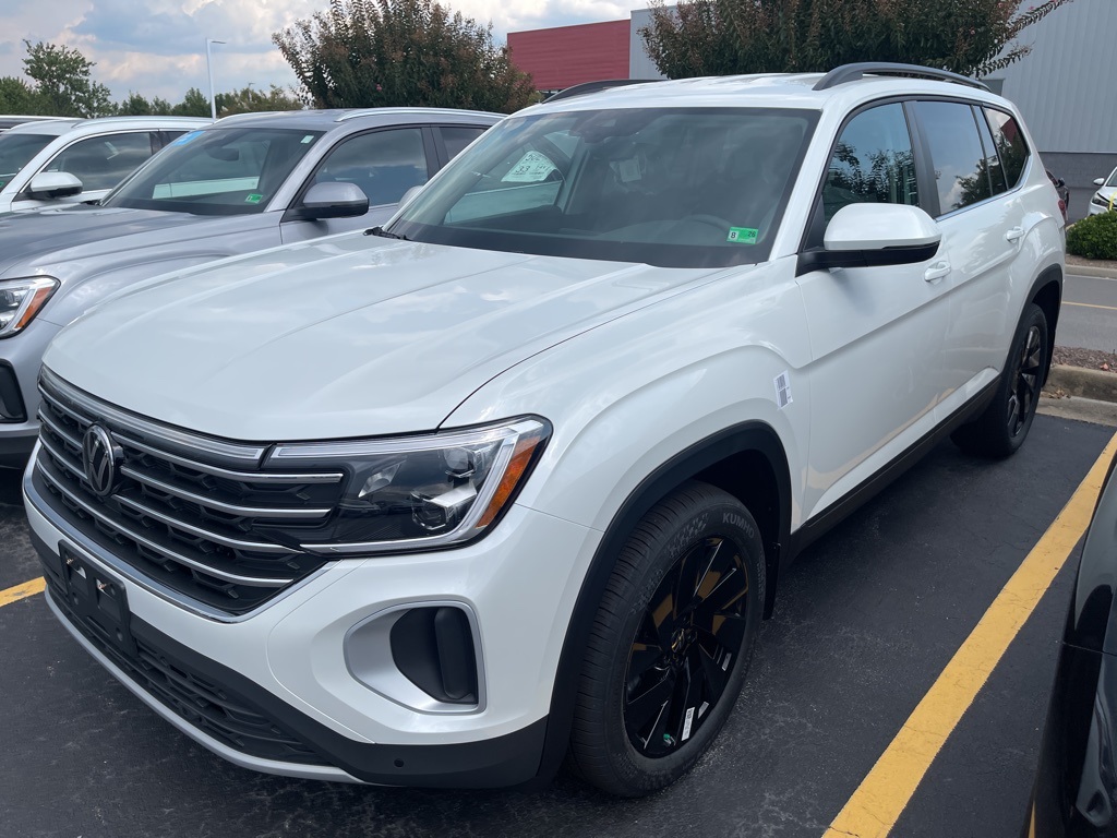 2026 Volkswagen Atlas SE w/Tech's photo