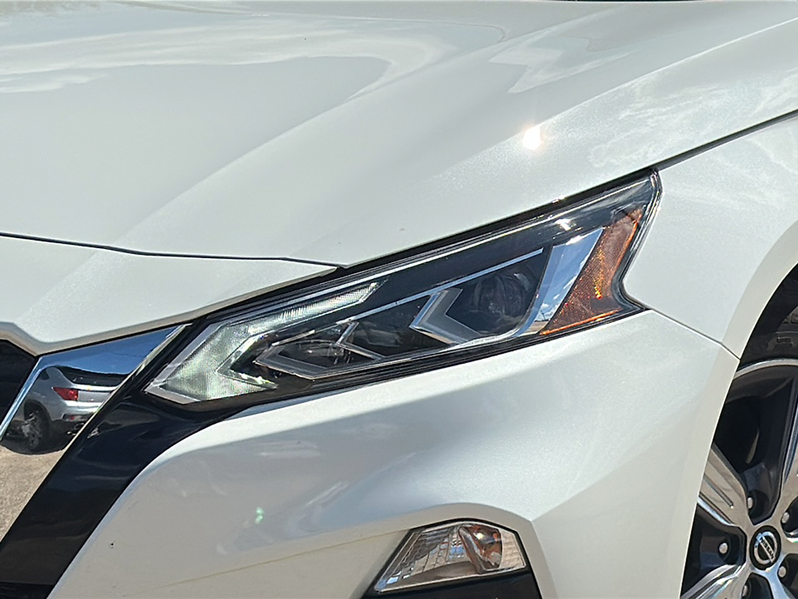 2022 Nissan Altima SL photo 2