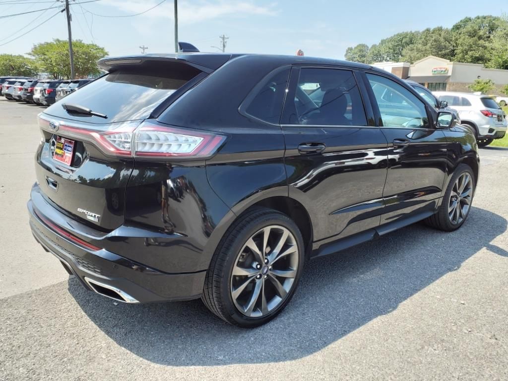 2017 Ford Edge Sport photo 3