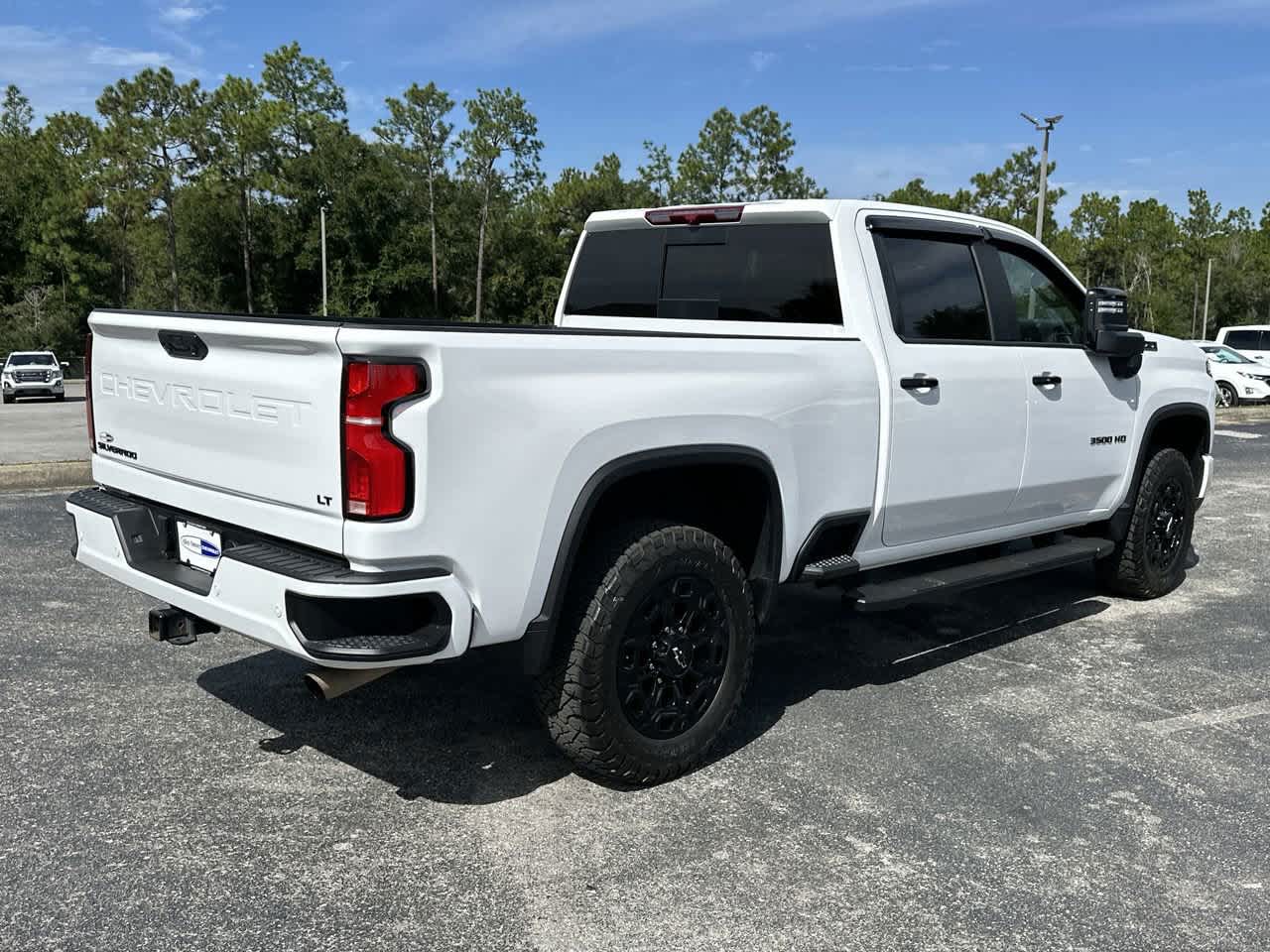 2024 Chevrolet Silverado 3500HD LT photo 4