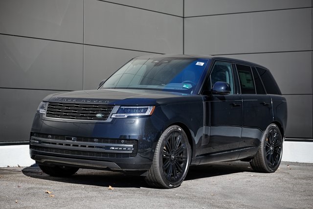 2025 Land Rover Range Rover SE's photo