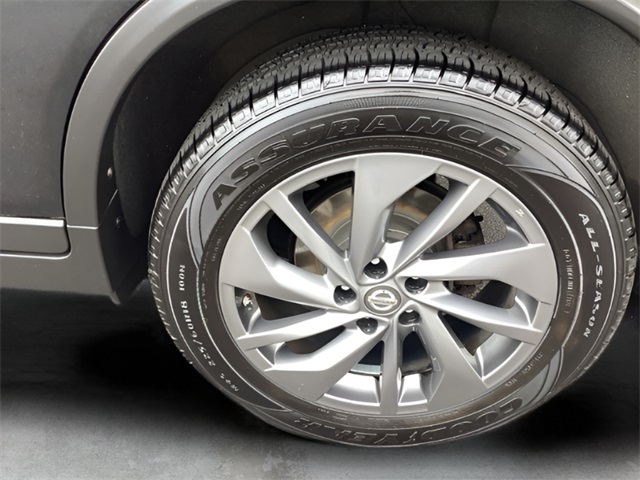 2016 Nissan Rogue SL photo 26