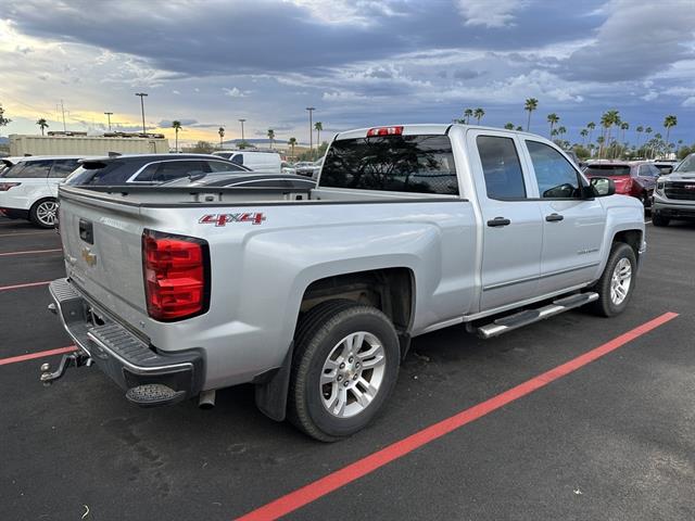 2014 Chevrolet Silverado 1500 LT photo 3
