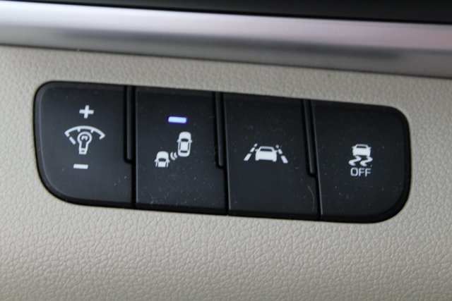 2020 Hyundai Elantra Value Edition photo 18