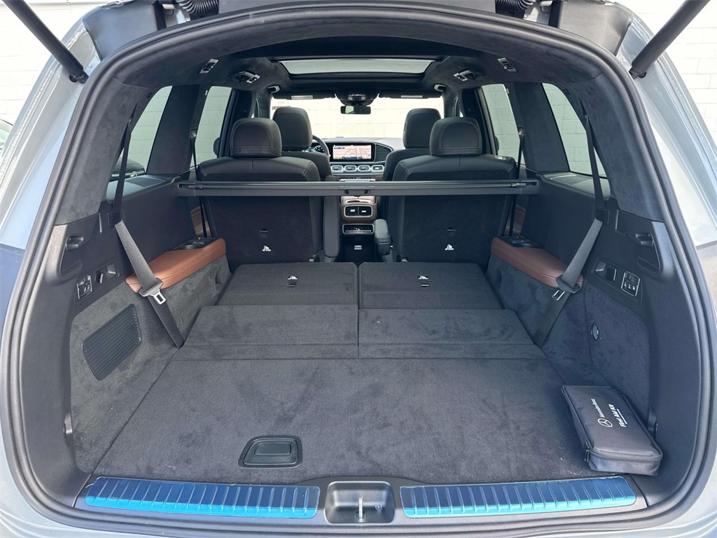 2026 Mercedes Benz GLS 63 AMG 4MATIC photo 6