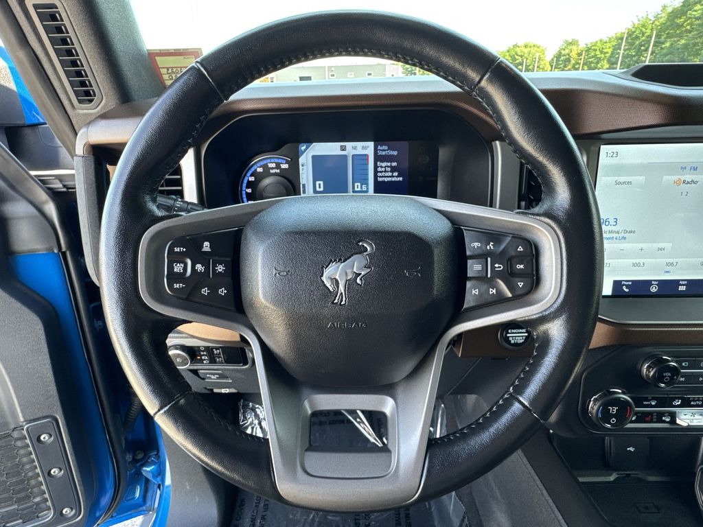 2023 Ford Bronco Outer Banks photo 11