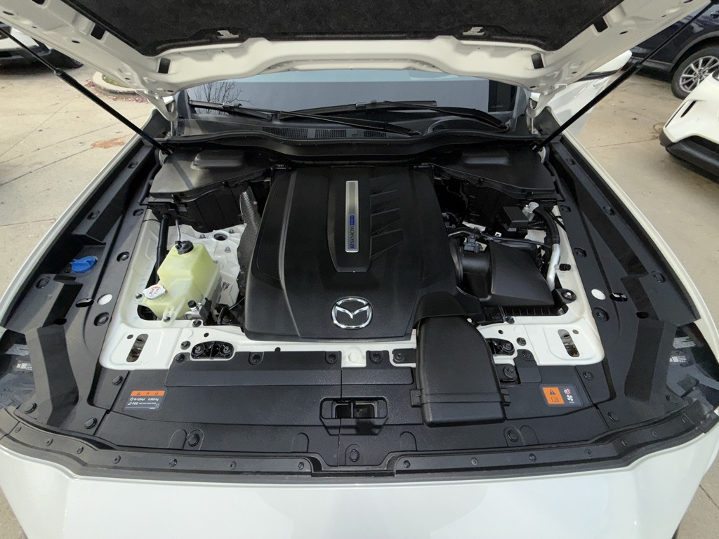 2024 Mazda CX-90 Plug-in Hybrid Premium photo 3