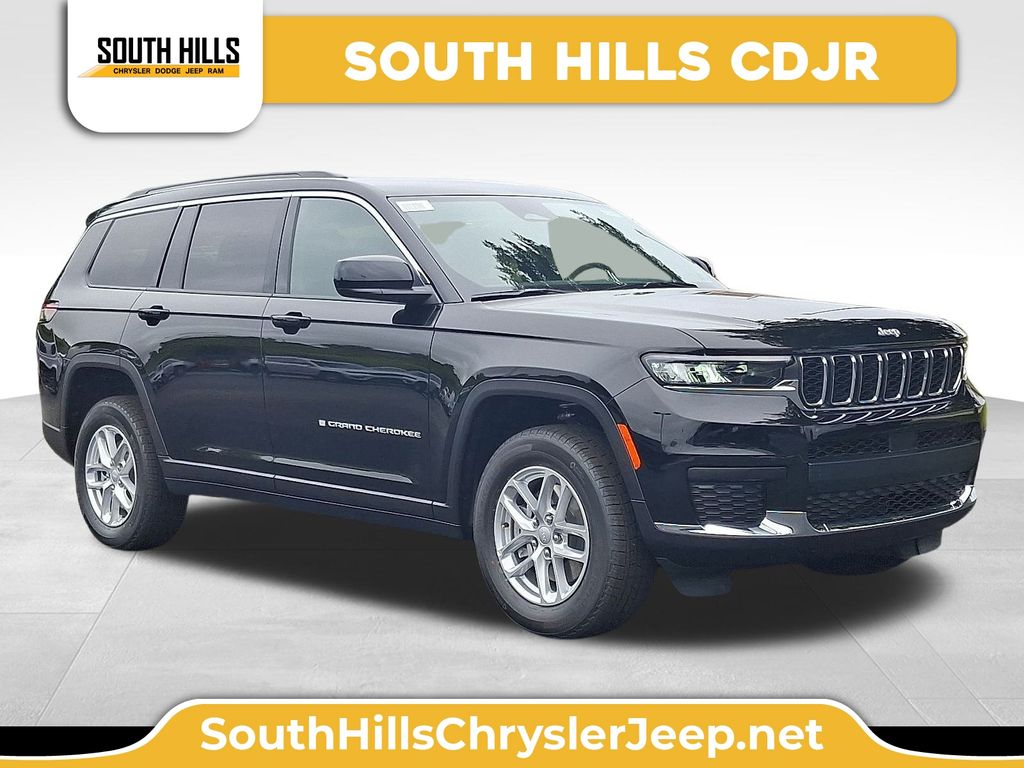 2025 Jeep Grand Cherokee L Laredo's photo