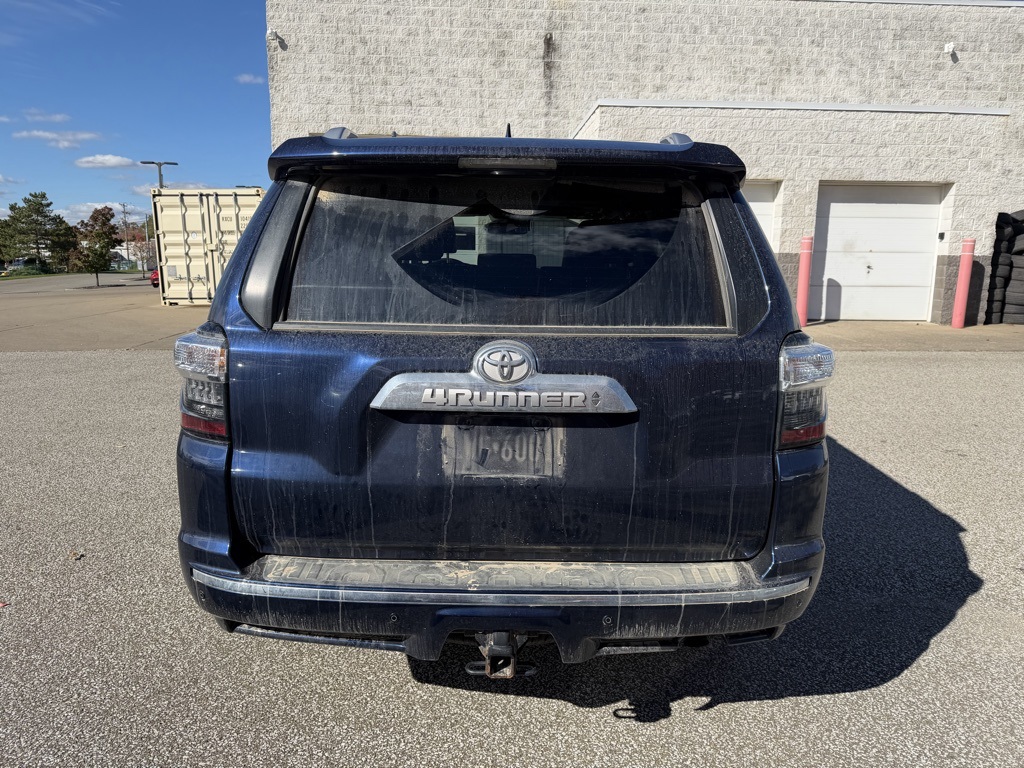 2022 Toyota 4Runner Limited photo 4