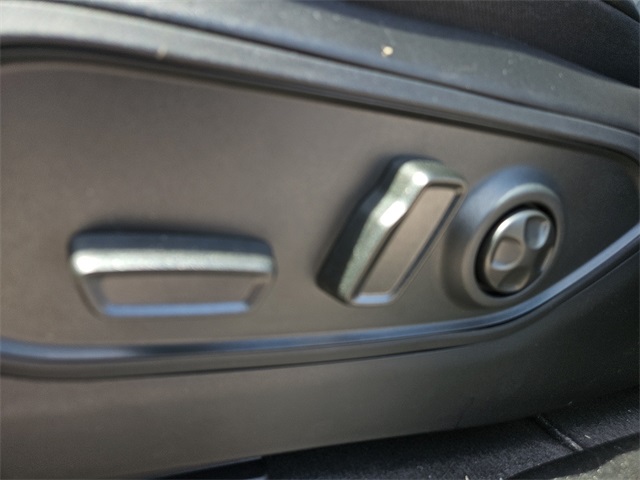 2025 Jeep Grand Cherokee Limited photo 14