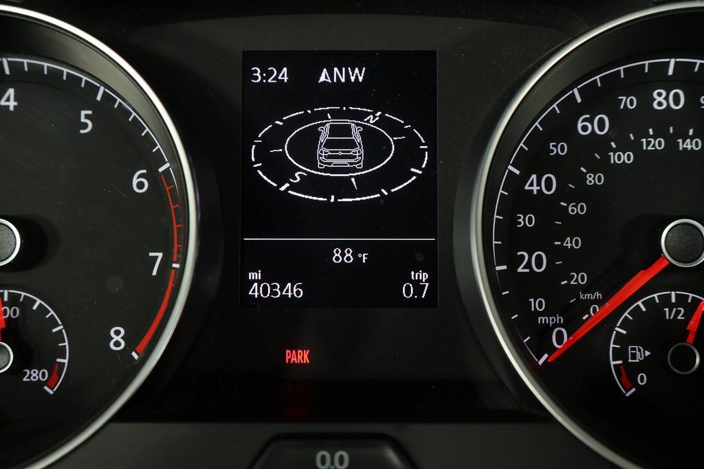 2015 Volkswagen Golf TSI S photo 13