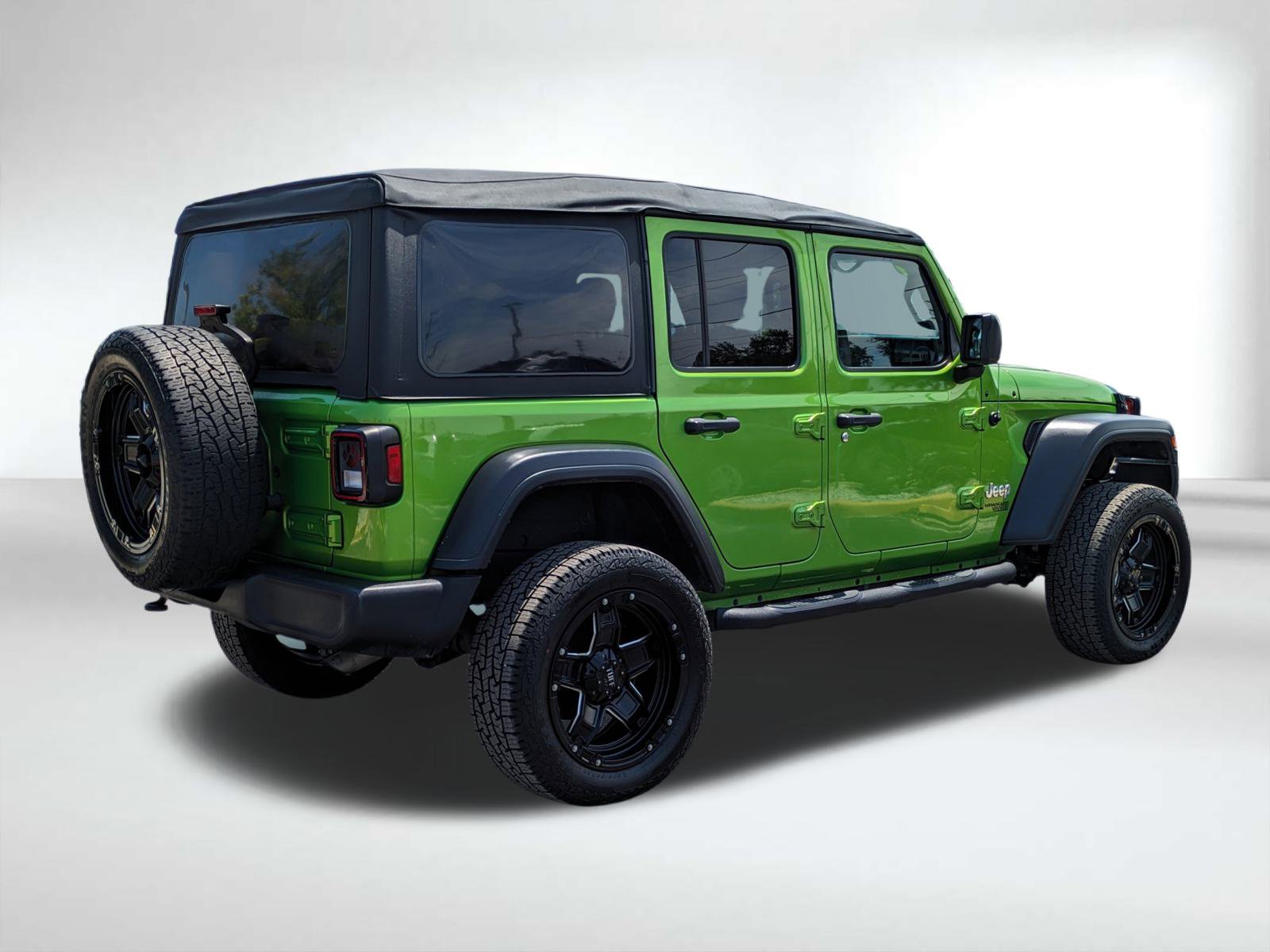 2018 Jeep Wrangler Unlimited Sport S photo 4