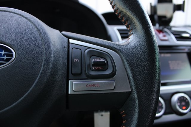 2017 Subaru Crosstrek 2.0i Premium photo 9