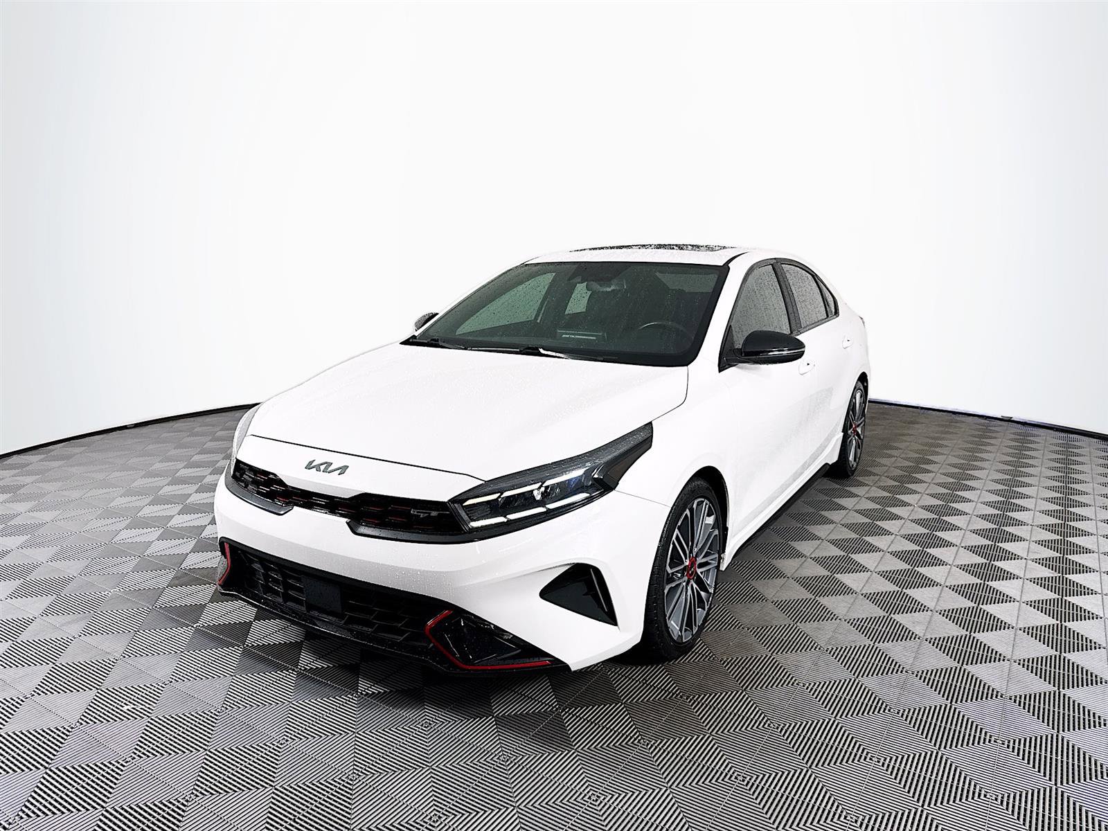 2022 Kia Forte GT photo 3