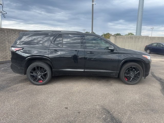 2021 Chevrolet Traverse Premier photo 5