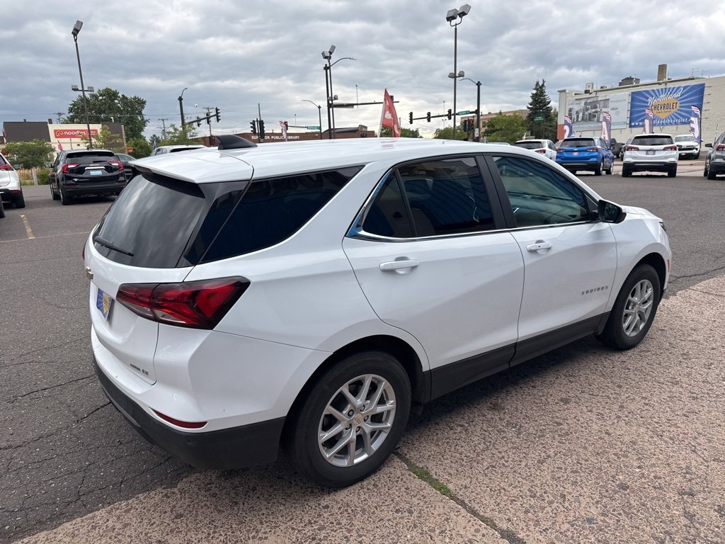 2023 Chevrolet Equinox LT photo 8
