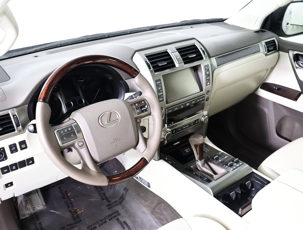 2016 Lexus GX 460 Luxury photo 6