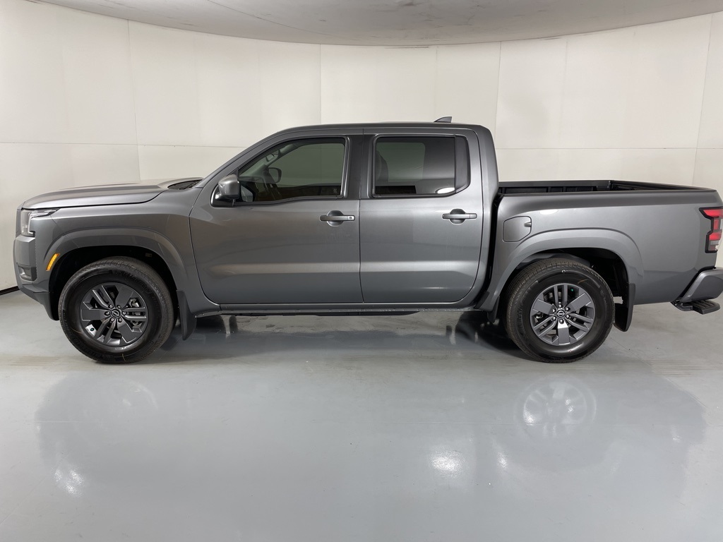 2025 Nissan Frontier Crew Cab SV photo 5