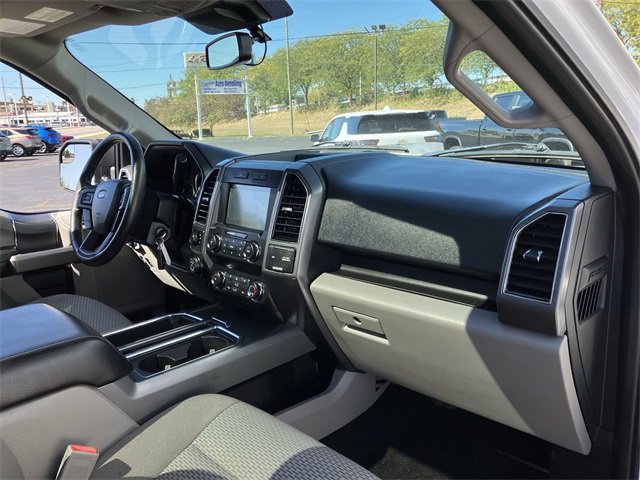 2019 Ford F-150 XLT photo 18