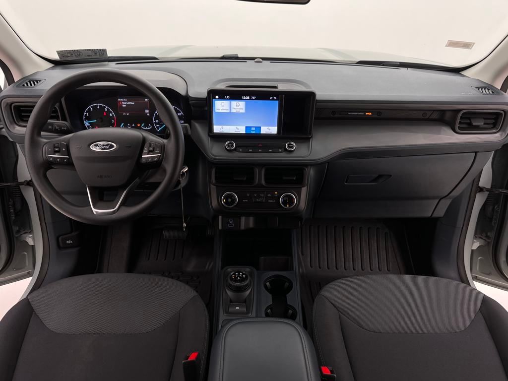 2023 Ford Maverick XL photo 3