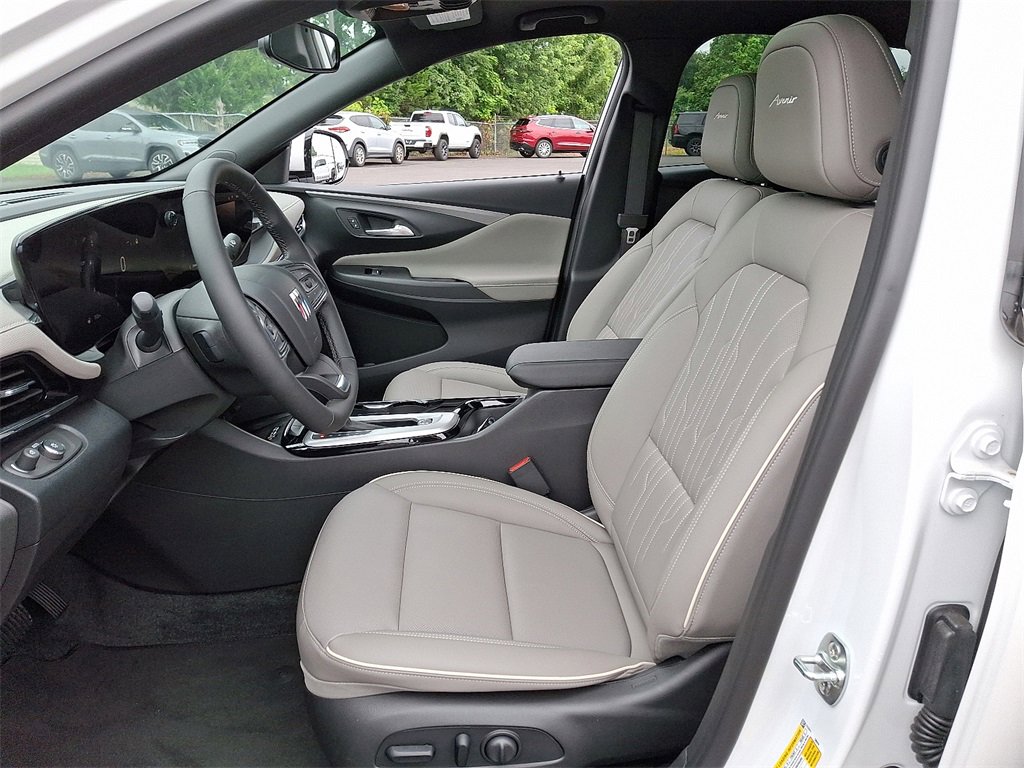 2025 Buick Envista Avenir photo 14
