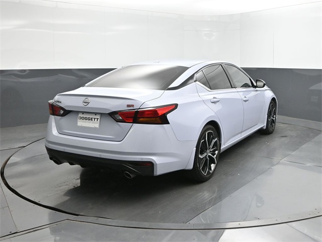 2024 Nissan Altima 2.5 SR photo 11