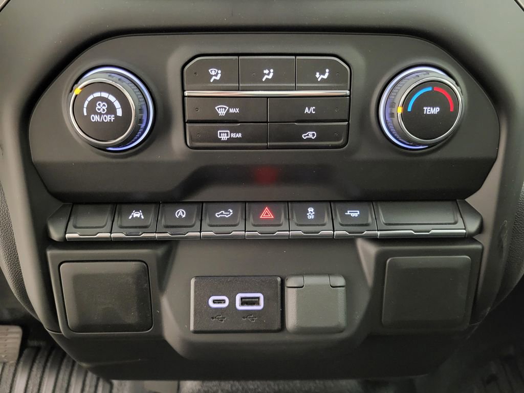 2025 Chevrolet Silverado 1500 photo 4
