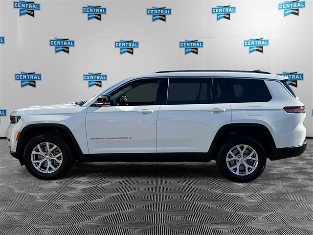 2022 Jeep Grand Cherokee Limited photo 2