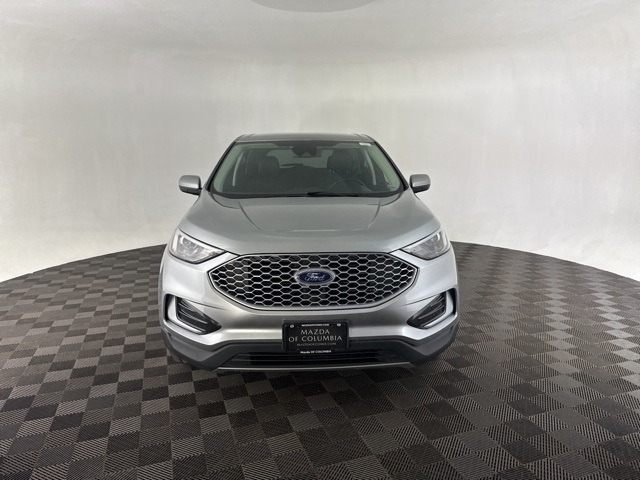 2024 Ford Edge SEL photo 2