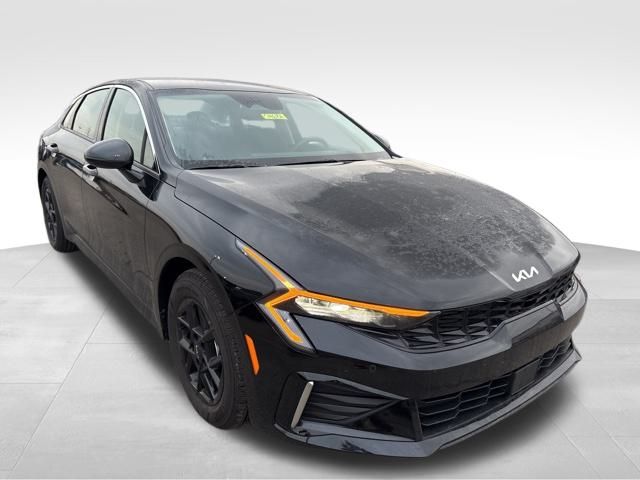 2026 Kia K5 LXS's photo