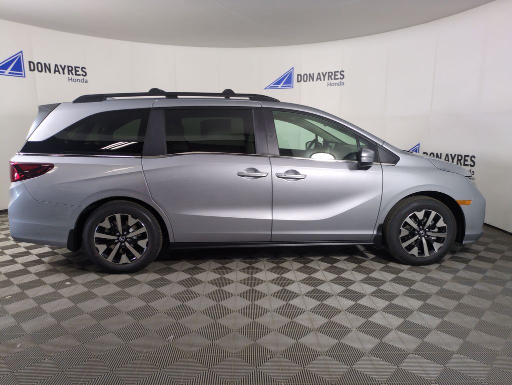 2026 Honda Odyssey EX-L photo 6