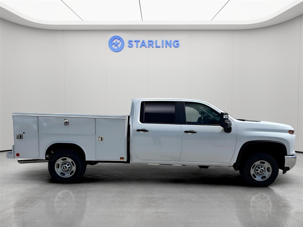 2024 Chevrolet Silverado 2500HD photo 2