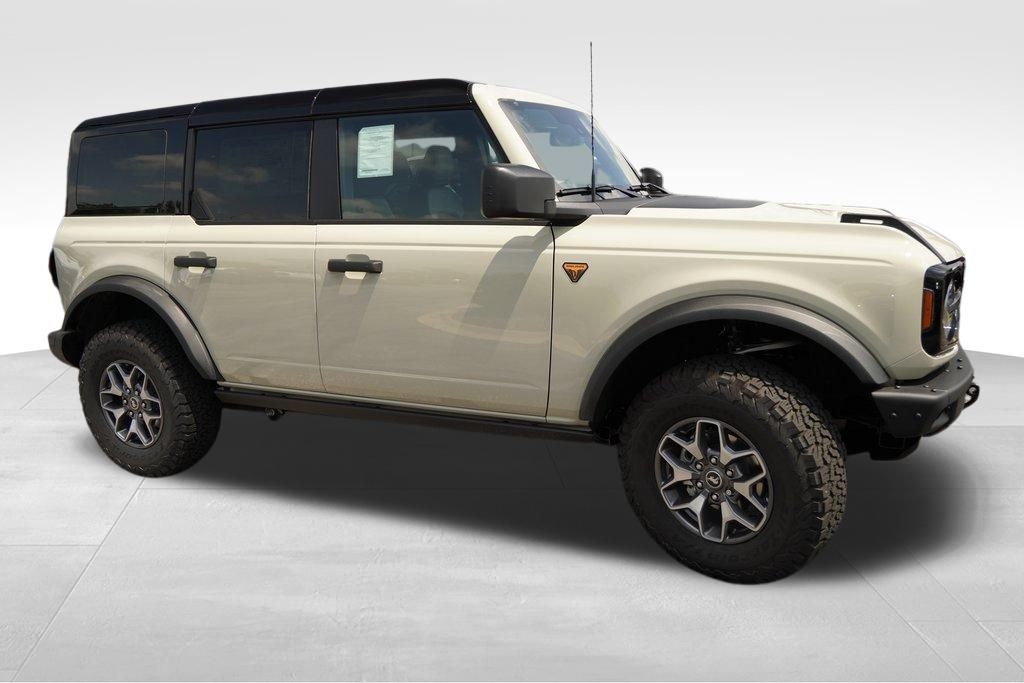 2025 Ford Bronco Badlands photo 4